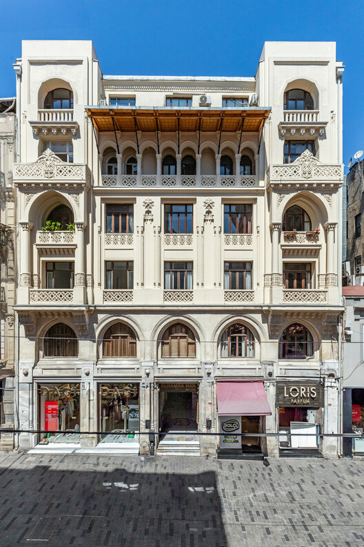 The 18th Istanbul Biennial Unveils Venues and Artists for Its First Leg - Image 2 of 9