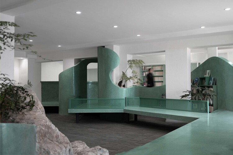 2026 Color of the Year Selections Highlight Tonal Depth and Spatial Calm - Image 3 of 8