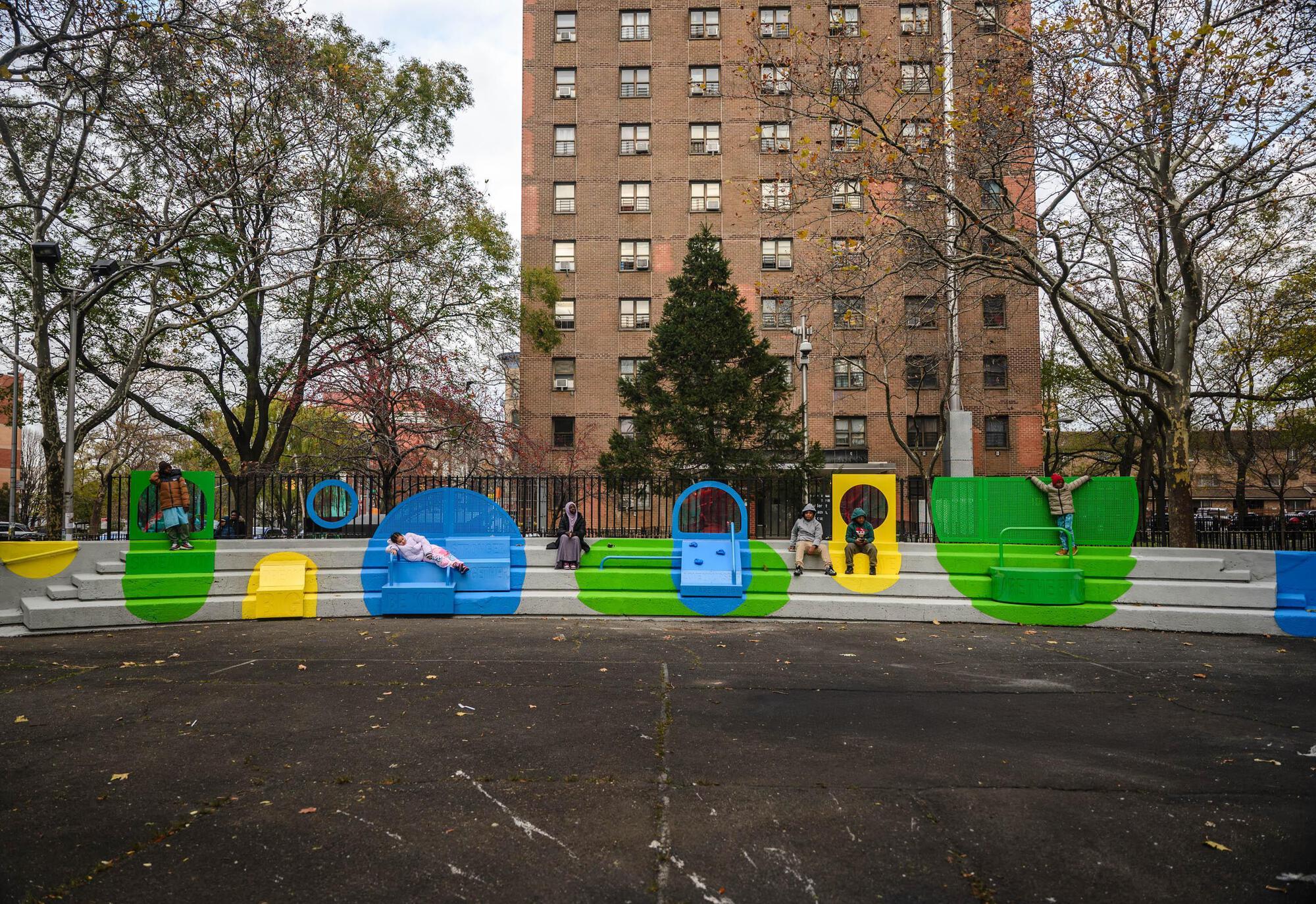 공공공간의 주인은 누구인가? 유럽과 뉴욕의 도시 공유자원을 형성하는 세 가지 관리 모델