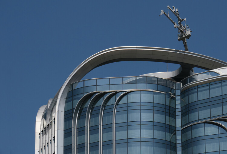 Zaha Hadid Architects’ Gateway Centre in West Kowloon Hong Kong Nears Completion, Captured by Paul Clemence - Image 7 of 27