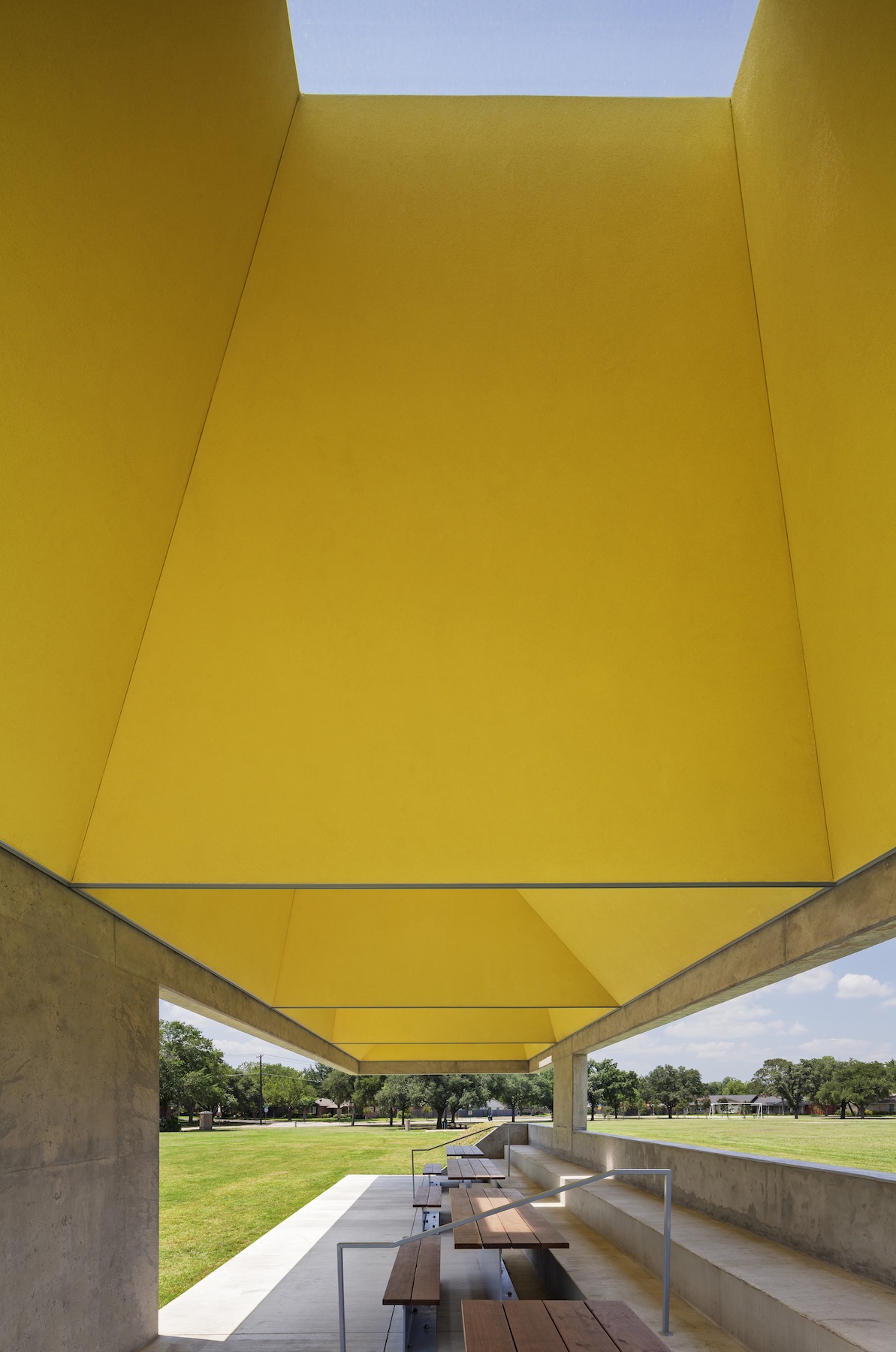 Webb-Chapel-Park-Pavilion_01-architizer
