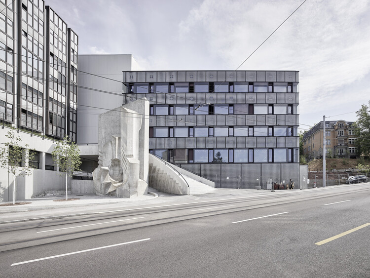 Discover the Top Universities for Architecture and the Built Environment in 2026, According to QS Rankings - Image 7 of 9