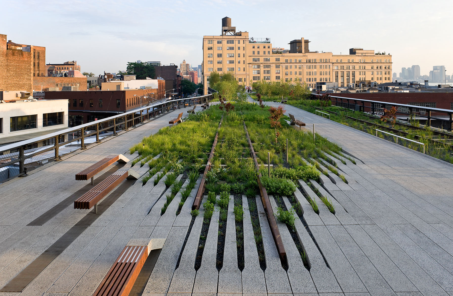 The High Line by Diller Scofidio + Renfro & Field Operations - architizer