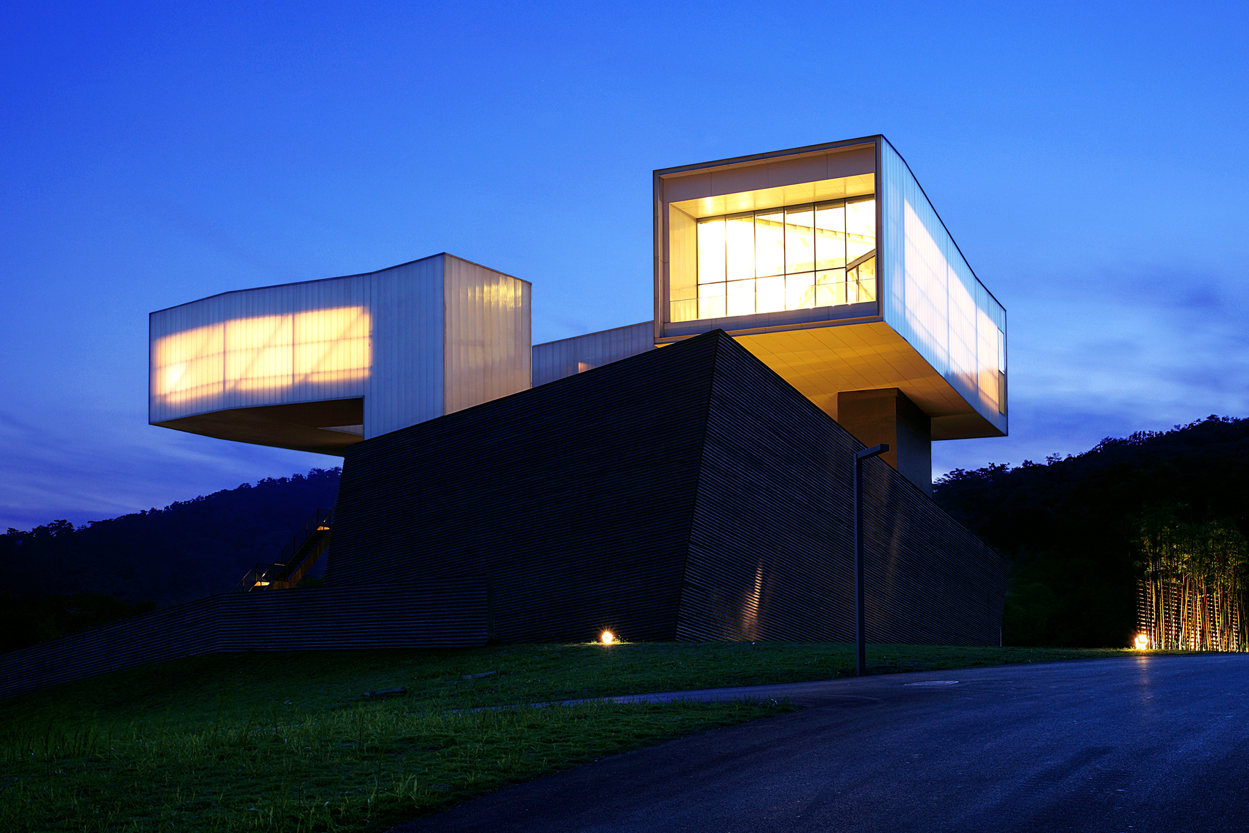 Nanjing Museum of Art and Architecture_Steven-Holl Architects-architizer