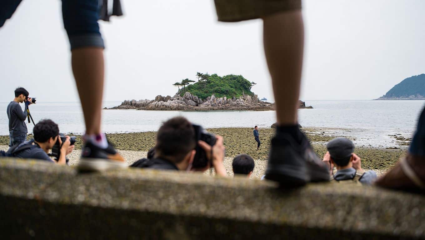 부산에서 배로 단 30분 거리에 있는 이 작은 섬이 사진가들의 성지가 됐다