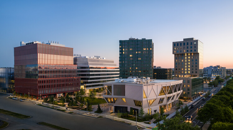 Studio Gang and Henning Larsen Complete One Milestone Life Science Campus in Boston - More Images