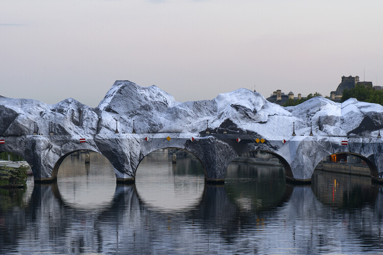 Street Artist JR Installs an Inflatable Cave on Paris' Pont Neuf in Tribute to Christo and Jeanne-Claude - More Images