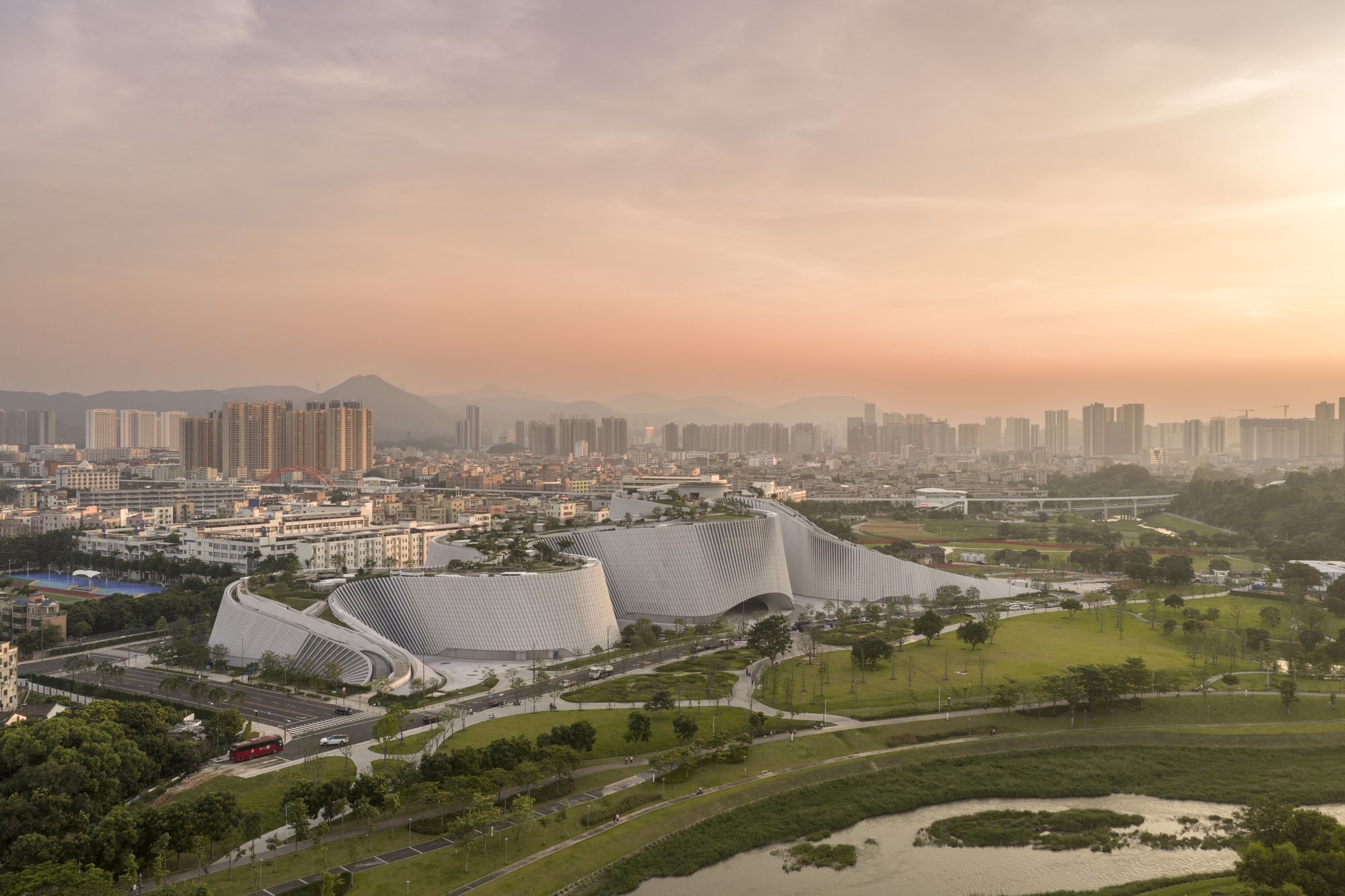 선전 자연사 박물관, 3XN·B+H Architects·Zhubo의 설계로 중국에서 개관