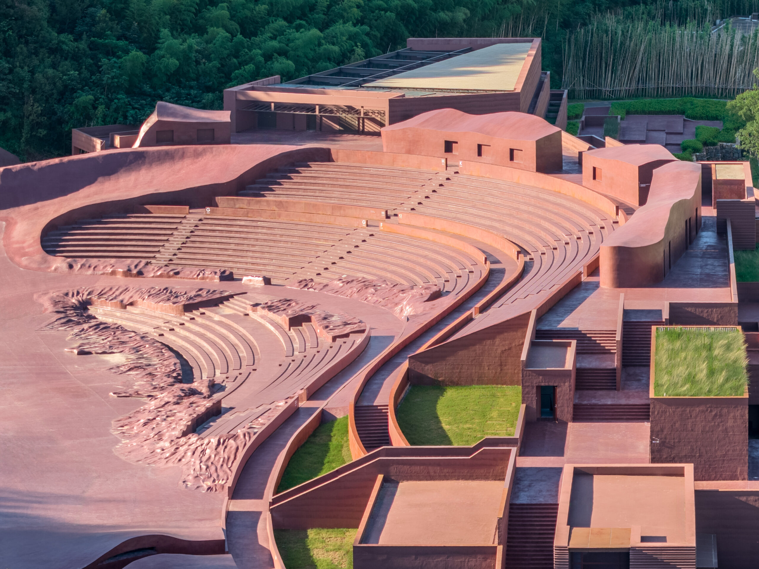 the Earth Valley Theater_01-architizer