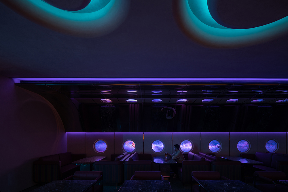 Intercity Bar by Vermilion Zhou Design Group