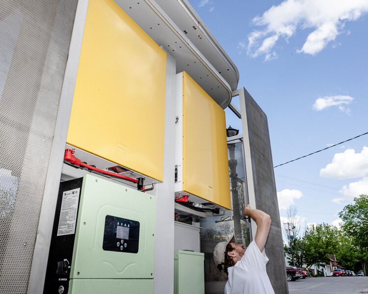 Prototype Architectural Battery Turns Public Space Into Urban Energy Storage in Ontario, Canada - Image 18 of 19