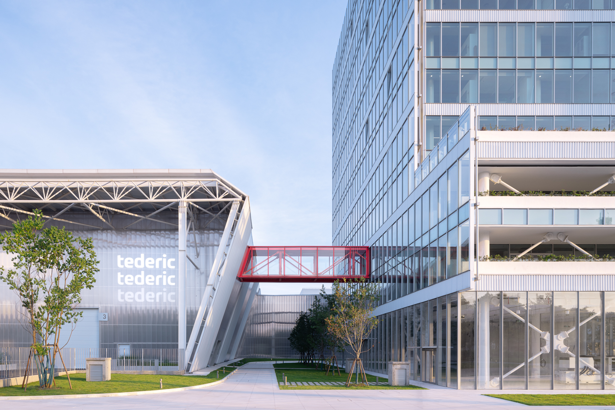 Tederic International Center_02-architizer