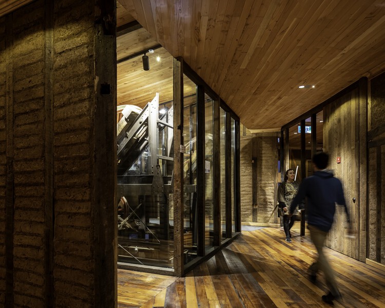 A New Gathering in Valparaíso, Chile, Brings Together Master Builders to Safeguard Traditional Trades - Image 14 of 14