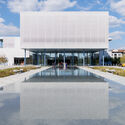 The Ismaili Center Houston / Farshid Moussavi Architecture. Image © Iwan Baan Farshid Moussavi Receives the 2026 Soane Medal - Image 2 of 5