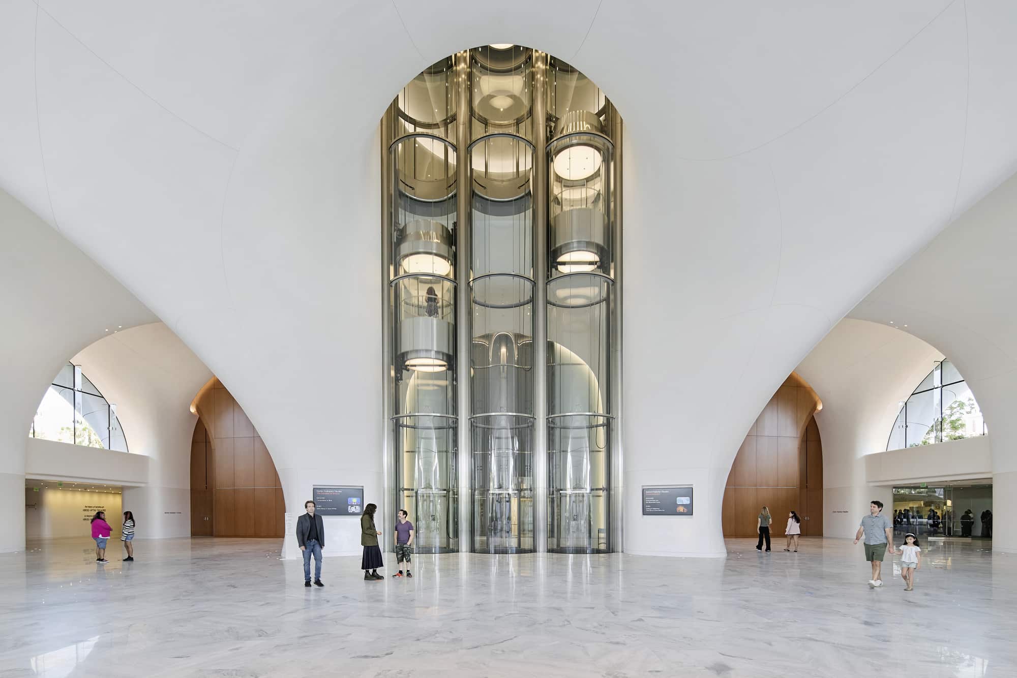 MAD Architects 설계 루카스 내러티브 아트 뮤지엄, 로스앤젤레스에서 일반에 공개